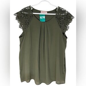 Philosophy plus size olive Green Lace Cap Sleeve floral blouse- size 1X